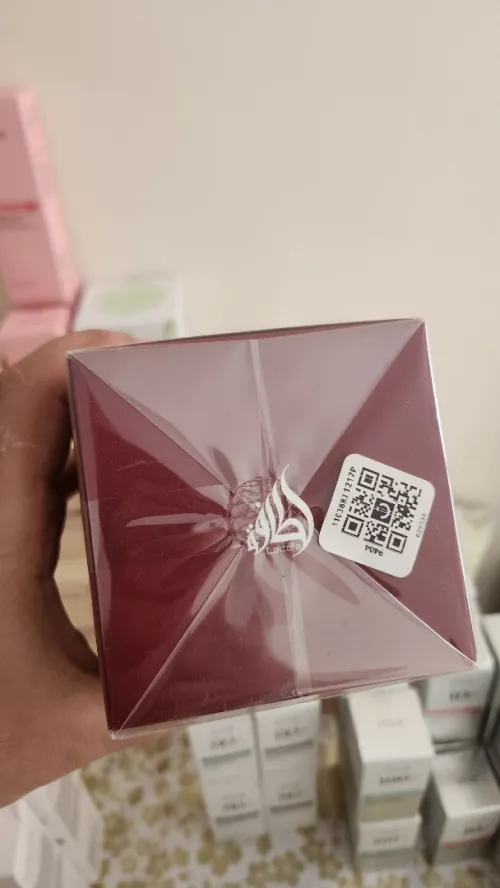 Lattafa Dynasty Eau de Parfum Thé Rouge et Daim Prestige Royal