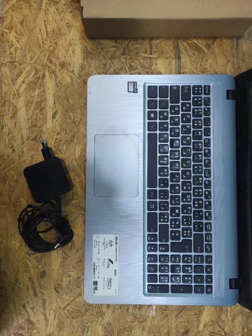 ASUS D540Y