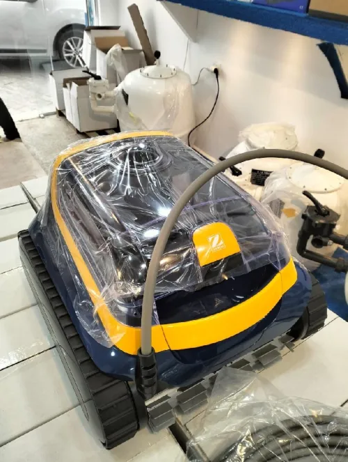 Robot zodiac pour jacuzzi