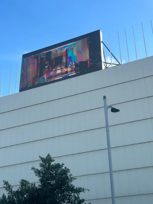 Panneau d’affichage LED écran led Interieurs et Exterieurs sur mesure