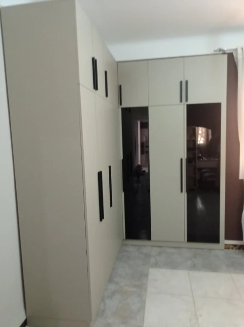 Dressing armoire placard moderne sur mesure خزانات ملابس