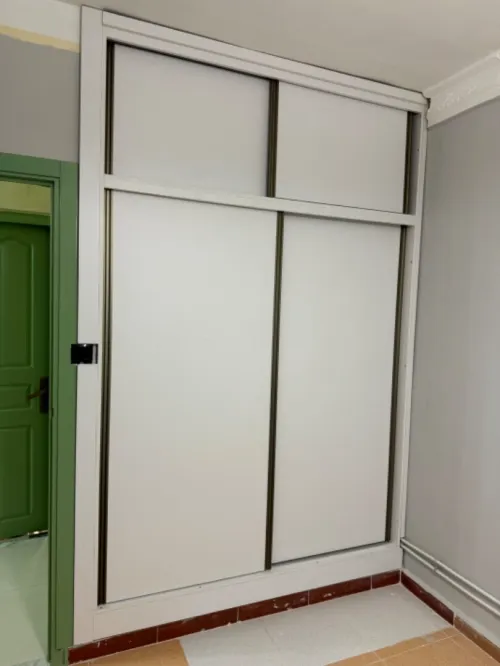Dressing placard sur mesure moderne mdf high gloss خزانة ملابس