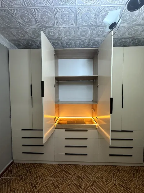 Dressing armoire placard moderne sur mesure خزانات ملابس