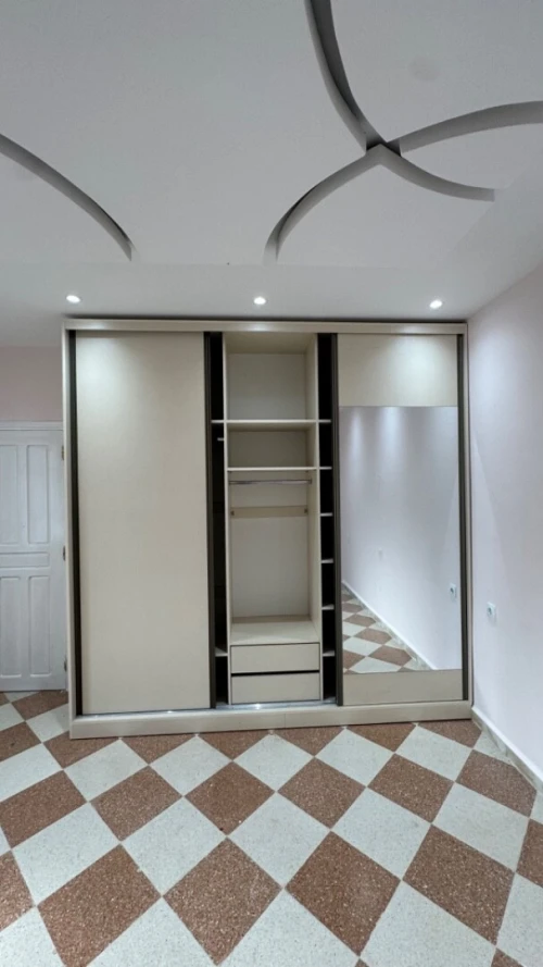 Dressing armoire placard moderne sur mesure خزانات ملابس