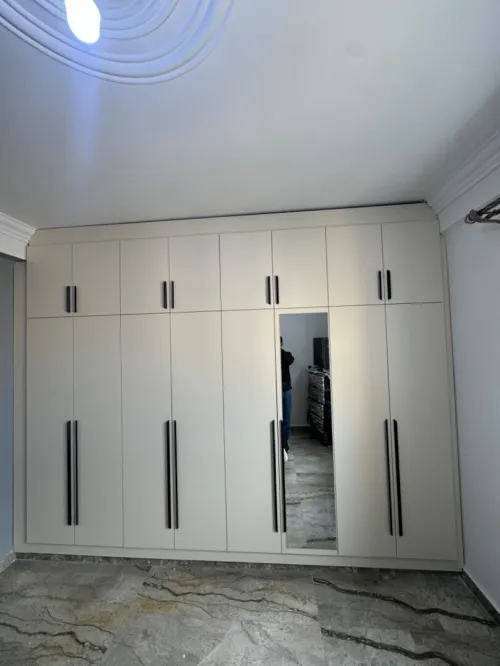Dressing placard sur mesure moderne mdf high gloss خزانة ملابس