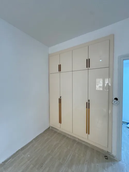 Dressing placard sur mesure moderne mdf high gloss خزانة ملابس