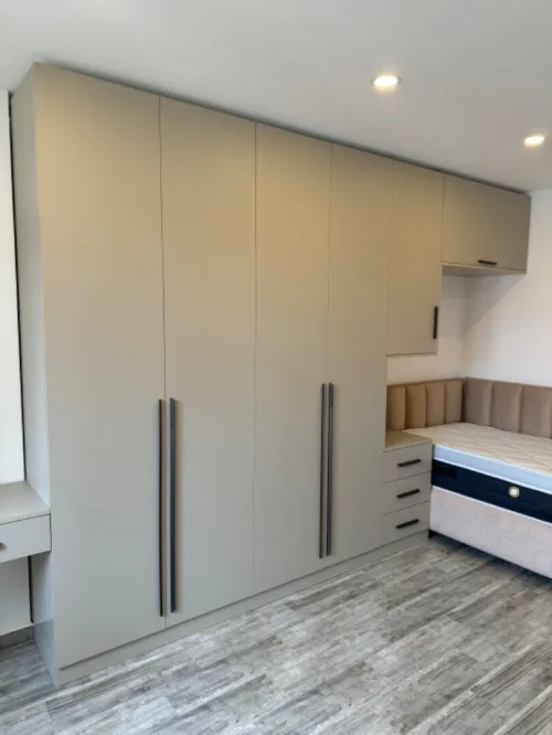 Dressing placard sur mesure moderne mdf high gloss خزانة ملابس