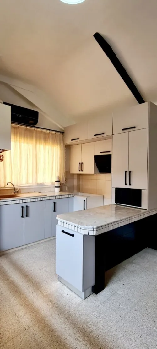 Cuisine équipée sur mesure moderne مطابخ عصرية مجهزة