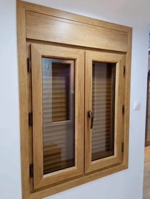 Fenêtre en pvc et aluminium 