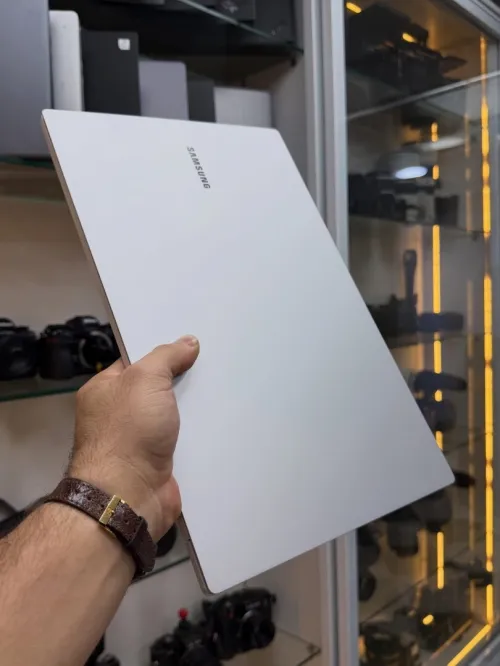 {VENDU}Galaxy BOOK Spécial Édition ULTRA-7 OLED Disponible chez morsi store dz