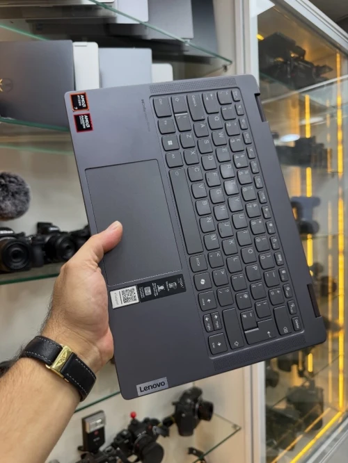 {VENDU}Lenovo YOGA 7 2in1 R7-8840HS 16/1TB Disponible Chez Morsi store dz
