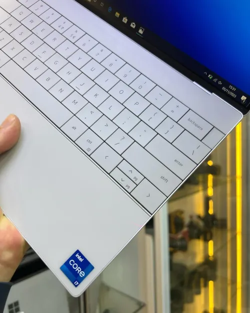 XPS 13 Plus i7-12eme P 32GB/1TB