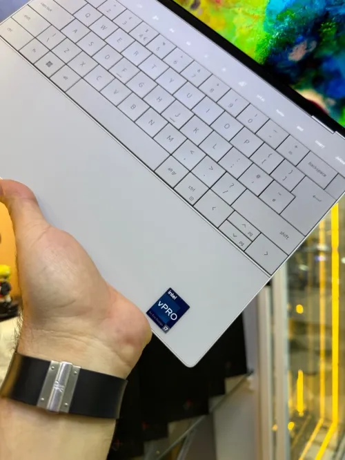 VENDU DELL XPS 13 plus 9320 i7-1360P 32GB/512GB Tactile 