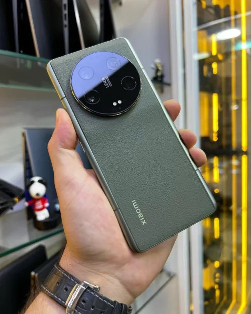 Vendu Xiaomi 13 Ultra 16GB de RAM et 512GB de Stockage.