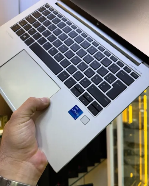 Vendu Élitebook 840 G9 i7-12e 32GB/512GB Disponible Chez Morsi Store Dz