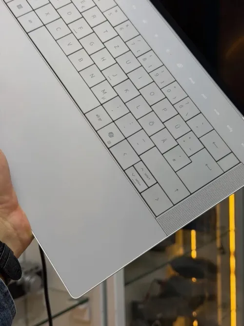 Dell XPS 14 Ultra 7/32/1T/RTX4050 Disponible Chez Morsi store dz