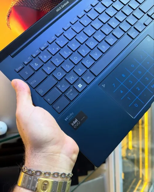 Asus ZenBook 14 OLED Ultra5-125H Disponible Chez @morsibestbuy