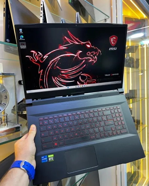 Msi 17" Katana GF76 i5-11eme 8/512GB, Carte Graphique NVDIA RTX3050,   X 