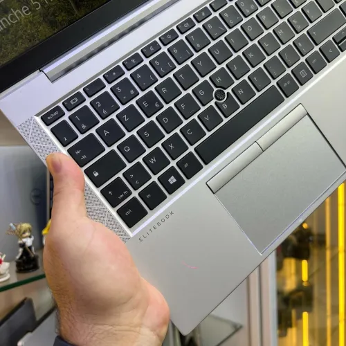 HP élitebook 845G7 R5 Pro/16/256