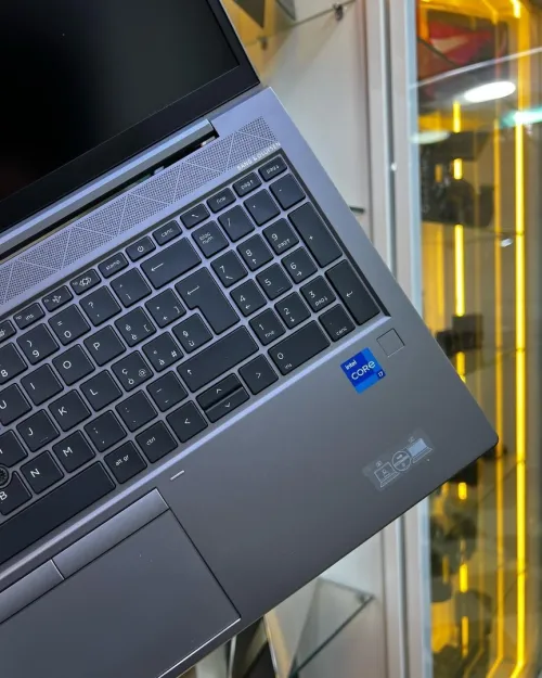 ZBook FireFly G8 i7-11eme 32GB/1TBSSD Nvidia T500 Neuf 