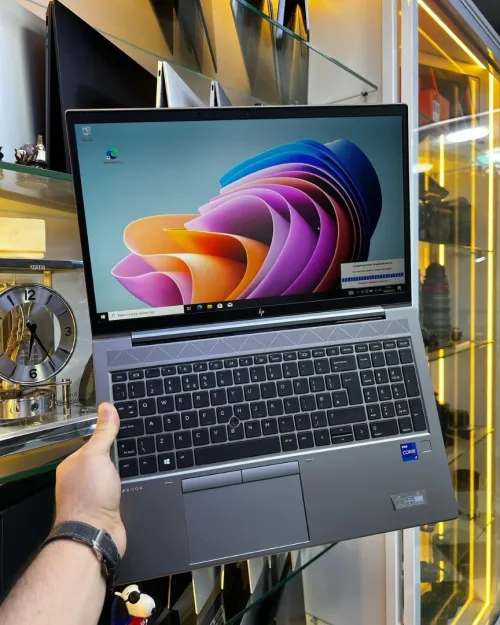 HP ZBook FireFly G8 i7-11eme 32GB/1024GB LTE, Carte Graphique Nvidia T500 4GB
