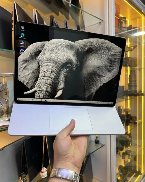Vendu Microsoft Surface Laptop Studio i7-11eme 32GB/2TB, Carte Graphique Nvidia RTX3050Ti