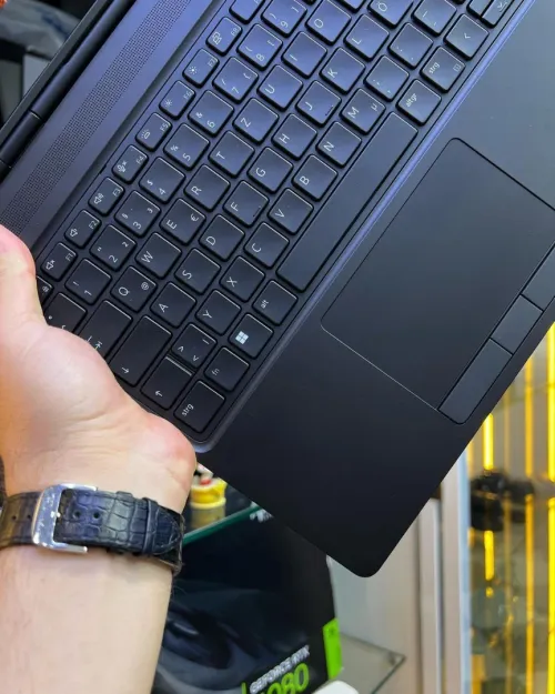 Vendu Dell Précision 7560 i7-11eme 32/1024GB Tactile, Carte Graphique Nvidia RTX A3000 6GB GDDR6