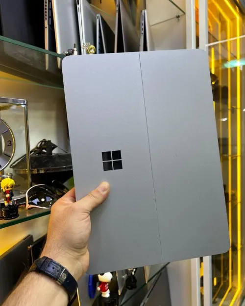 Vendu Microsoft Surface Laptop Studio i7-11TH 16GB/512GB, Intel Iris Xe graphics
