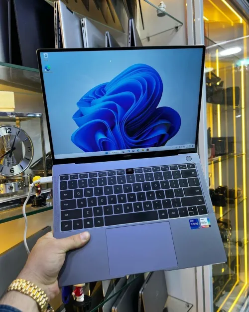 Vendu Huawei MateBook X Pro i7-11eme 16GB 1024GB SSD 3K Tactile, Intel Iris Xe graphics