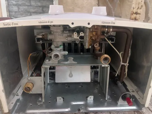 chauffe bain a gaz APOINT 11 LITR
