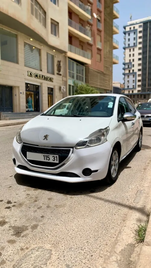Peugeot 208 2015 Active Facelift