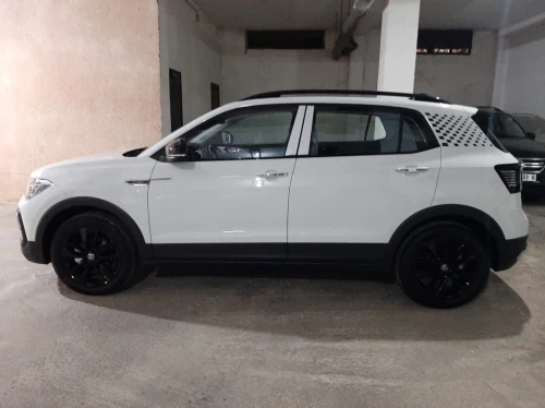 Volkswagen T-Cross 2025 R-line