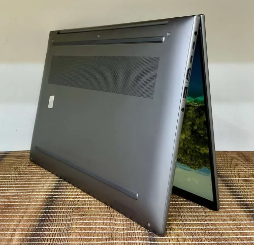 HP ZBook Power G11A  Workstation Ryzen7 PRO 8845HS RTX2000A 8GB 32GB 1TB 16 TACTILE