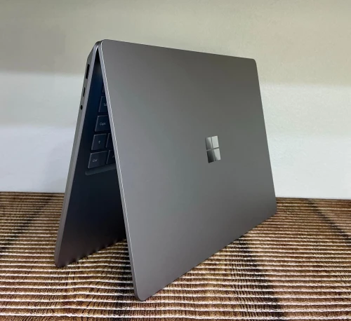 Microsoft Surface 6Th Edition Business Ultra 7 165H 16GB 512GN 13.5 2K Tactile