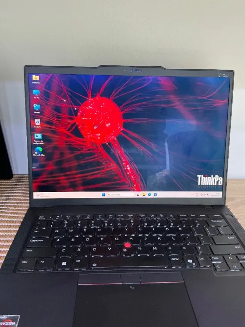 Lenovo THINKPAD P14S GEN 5 RYZEN 7 PRO 8840 HS 64GB 1TB  AMD RADEON 780M (4GB)