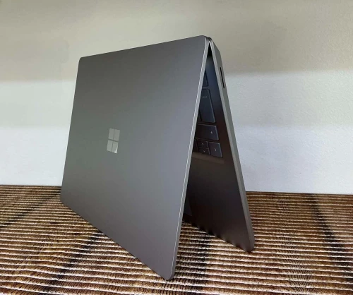 Microsoft Surface 6Th Edition Business Ultra 7 165H 16GB 512GN 13.5 2K Tactile