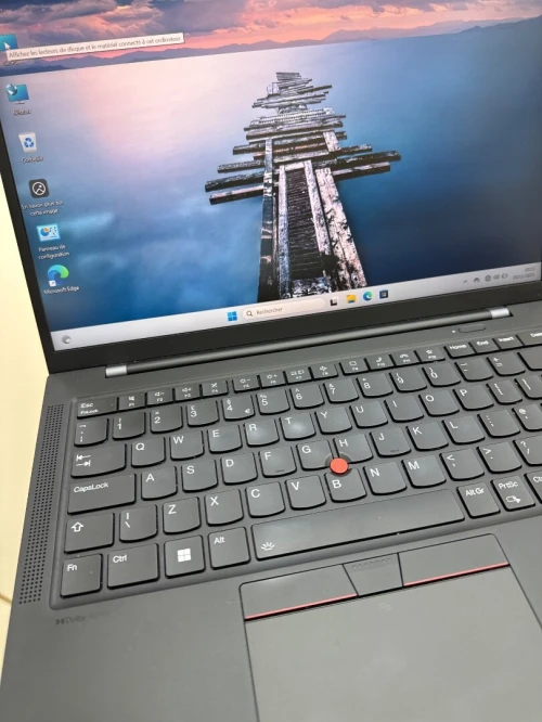 THINKPAD X1 Carbon GEN 11 i5-1335u 16GB 256 NVME