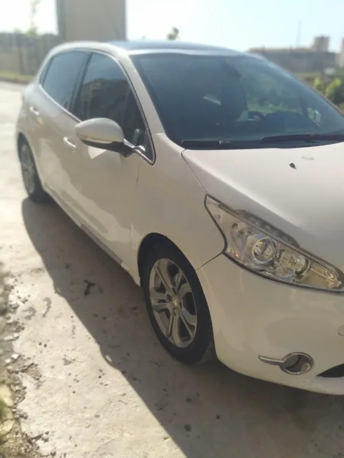 Peugeot 208 2014 Allure