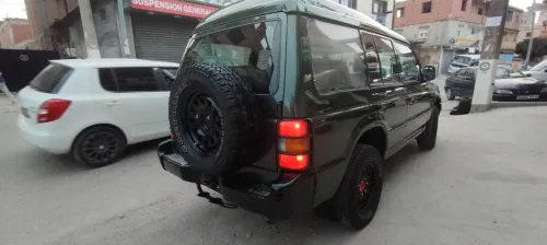 Mitsubishi Pajero Court 1999 Pajero Court