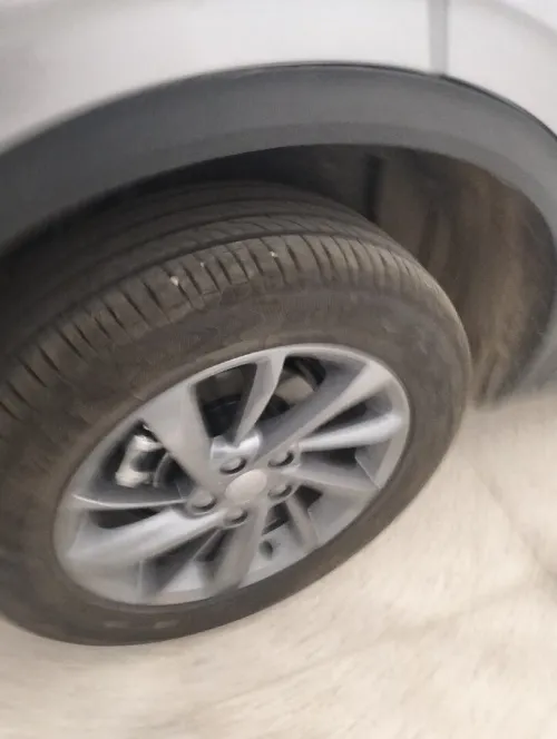 Geely Coolray 2025 