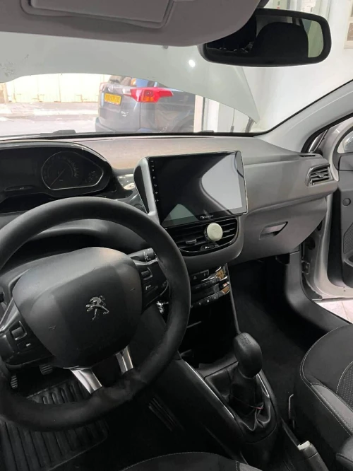 Peugeot 208 2015 Allure