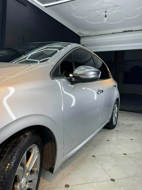 Peugeot 208 2015 Allure