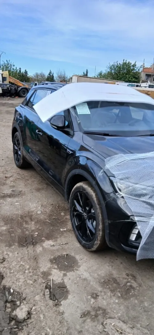 Volkswagen T-Roc 2025 Black black
