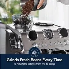 DELONGHI Specialista Maestro EC9865.M - machine a café broyeur barista - boisson froides - 19 bars - 1450 Watts - grains 250 g -Buse vapeur -  Ecran digital- 8 recettes