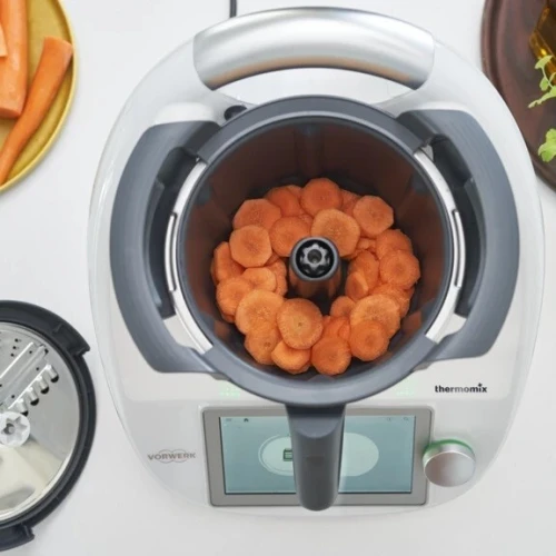 Découpe-Minute Thermomix  4-en-1 râper et couper en tranches sans effort