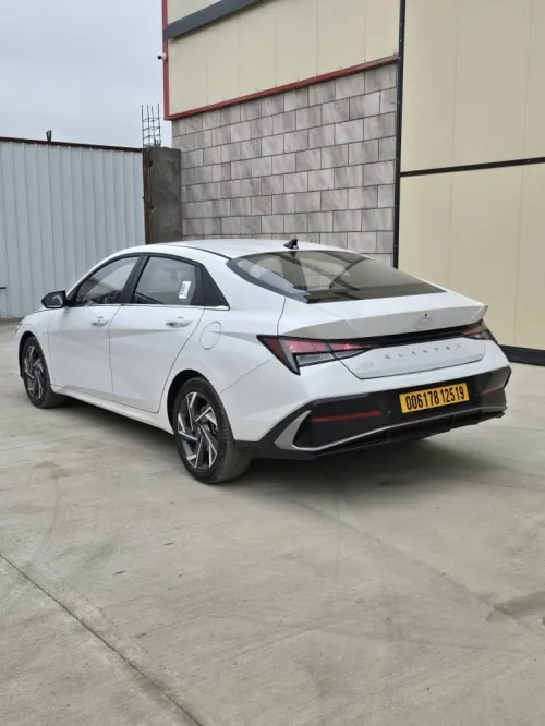 Hyundai Elentra 2025 GLX