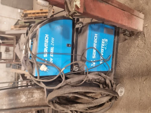  Deux Postes à souder MIG-MAG Servisteel 470S