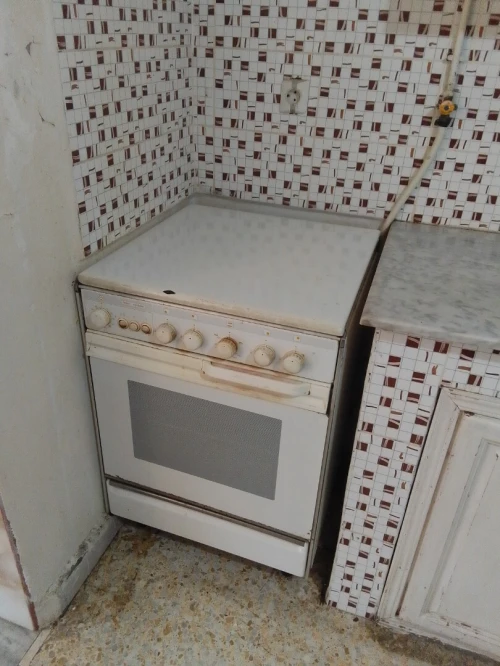Cuisinière marque eniem 4 feux + four