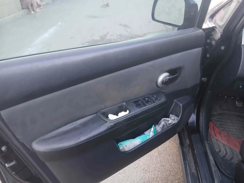 Nissan Tida 2011 