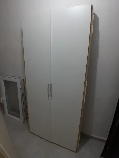 Porte d'entrée + porte placard  + ouvrant 